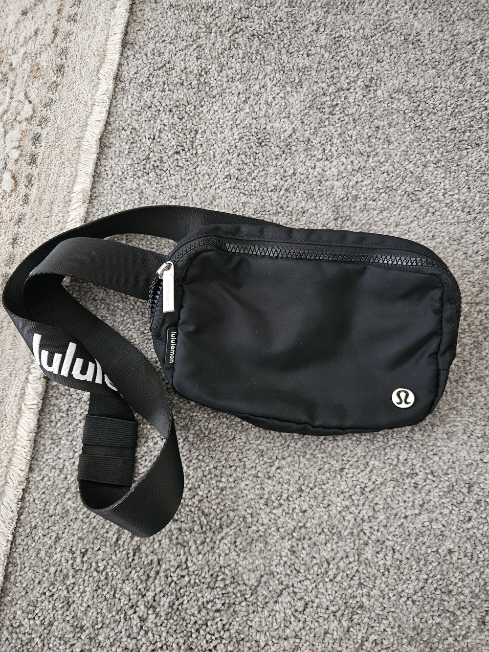 lululemon athletica Black Waist/Crossbody Belt Bag
